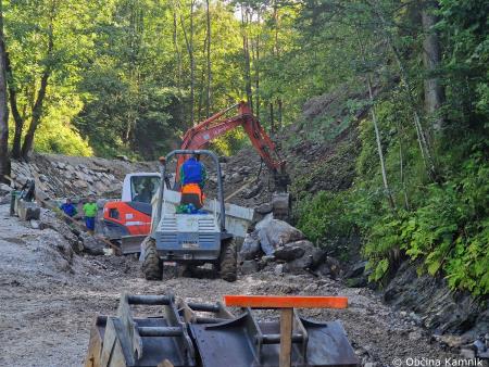 Sanacijska obnova vodotokov in hudournikov po poplavah (10)